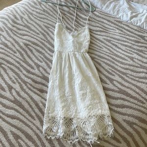 White lace up dress